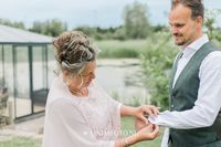 voorbereidingen bruidegom - trouwfotograaf friesland - lindafoto.nl