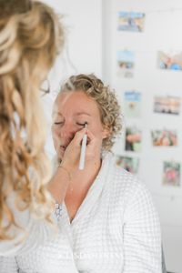 bruids make-up - trouwfotograaf grou - fotograaf grou