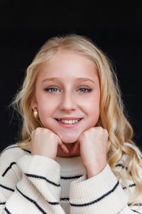 Prachtig kinderportret in daglichtstudio in friesland